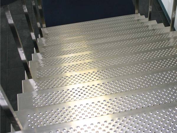 Traction tread safety grating is used as anti-slip stair treads.