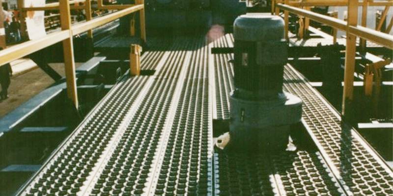 O-grip safety grating is installed as the equipment platform.