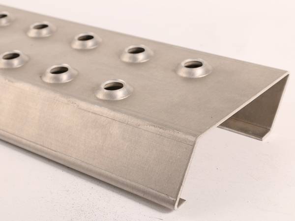Aluminum alloy safety grating with hole size of 15 mm.